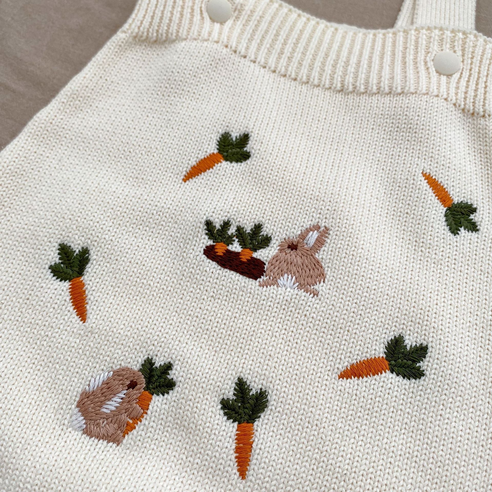 Arrival Autumn Baby Unisex Long Sleeves Cartoon Rabbits Embroidery Pattern Knitted Cardigan and Sleeveless Strap Bodysuits – Clothing Set-4
