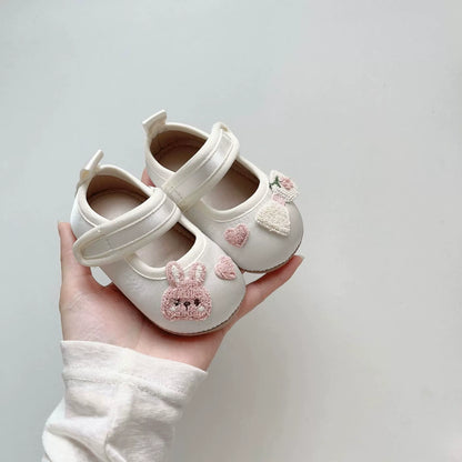 Spring and Autumn Baby Girl Fashion Rabbit and Heart Pattern Toddler Soft-Sole Anti-slip Walking Shoes