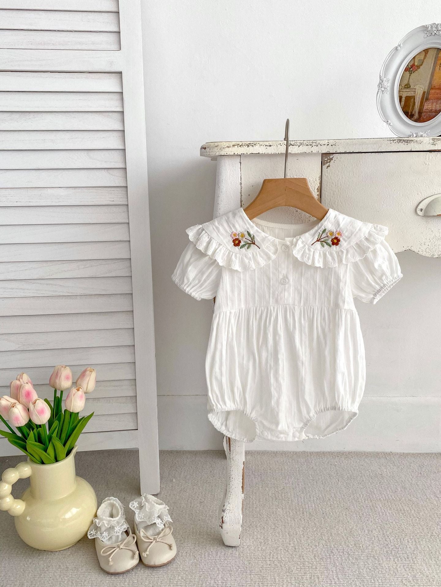 New Arrival Summer Girls Floral Embroidered Collar Short Sleeves Onesies