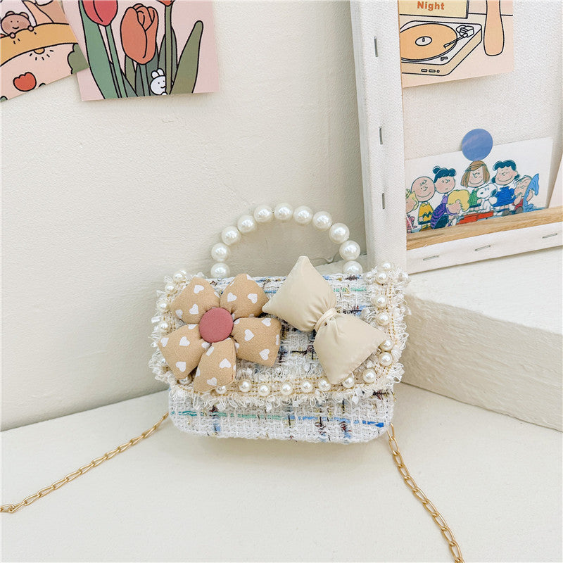 Fashionable And Versatile Carry-On Girls’ Portable 3D Flower And Bow Canvas Crossbody Handbag