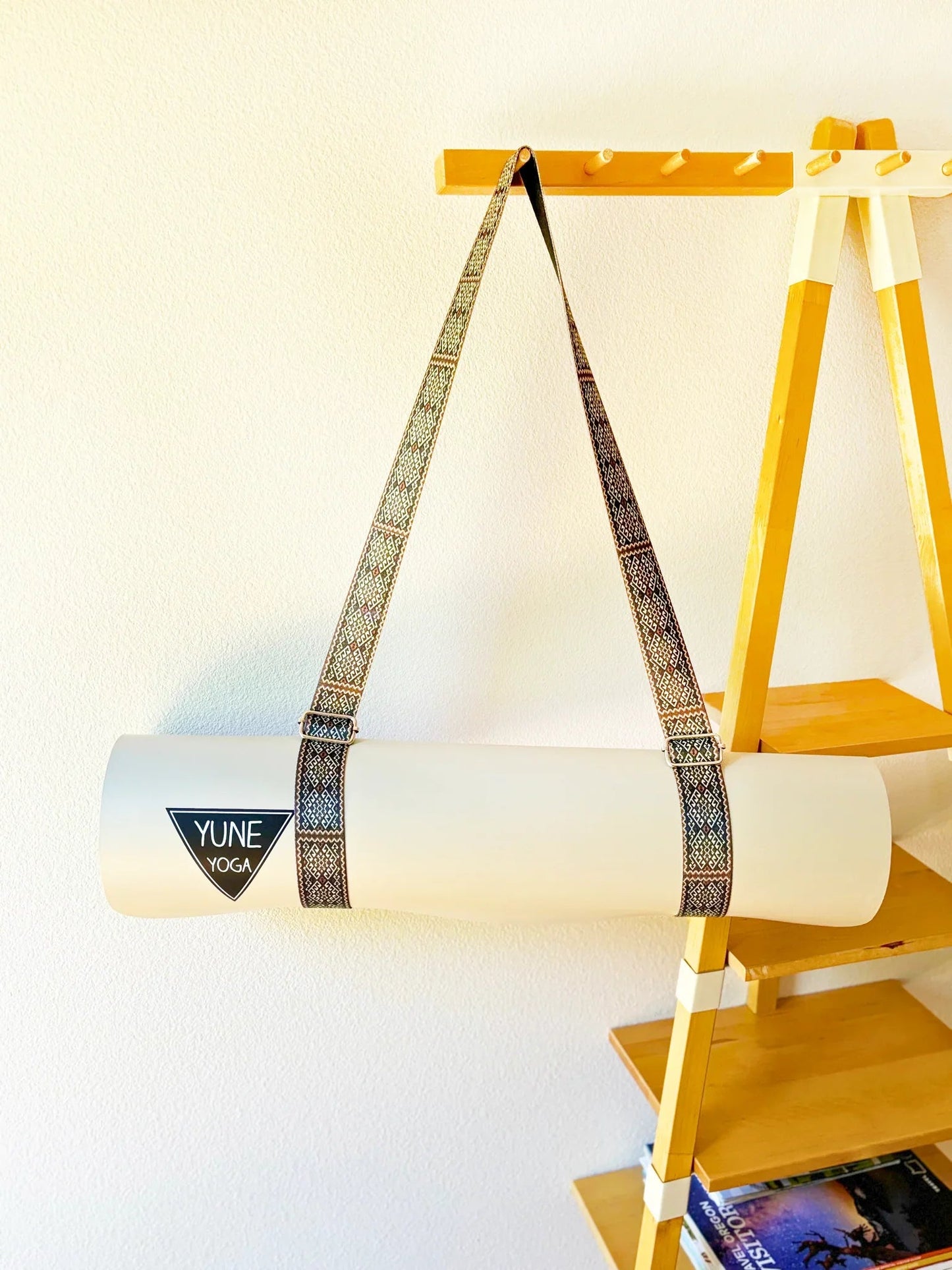 Moab Rocks Yoga Strap – Brown Stretching Strap w/ Metal Buckles | Yune Yoga-4