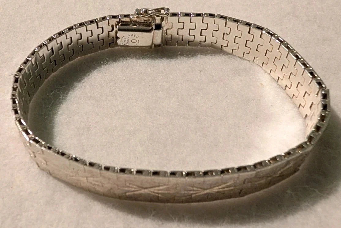 925 Sterling Silver Diamond Cut Flat Bracelet Mexico Star Pattern