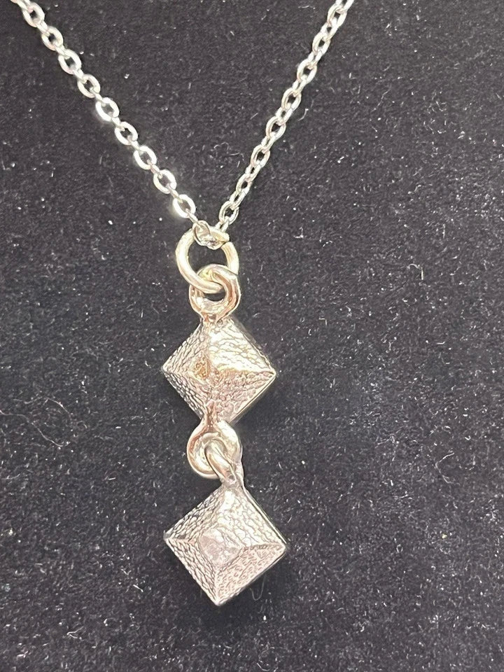 necklace royal blue stones silver tone 18" chain vguc